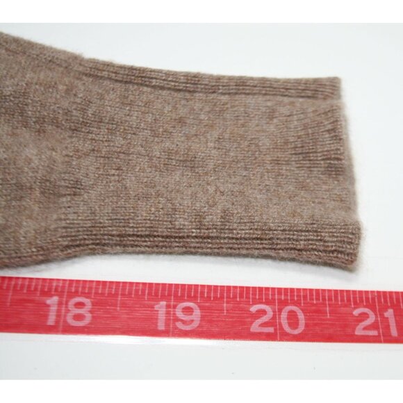 J Crew 100% Cashmere Sweater Womens  XXS Tan V-Neck Luxe Capsule Wardrobe Staple - Picture 7 of 7